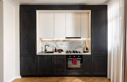 Bucharest City-Centre Apartment | Qult Invictus Summa