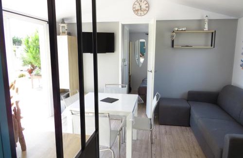 Saint-Hilaire-de-Riez Ski Chalet | Résidence avec piscine, chalet pour 6