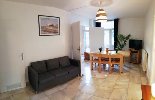 Santy - La Plaine Apartment | Résidence du parc des Tilleuls de Lyon 82 m2 Pkg free
