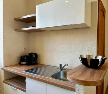 Montlucon Apartment | Résidence Investar appartement 4 Superbe T2 meublé, Gare 10mn à pied