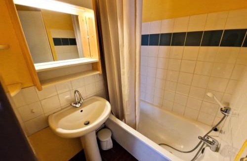 Valfrejus Apartment | Résidence Le Cheval Blanc - 2 pièces + cabines pour 6 personnes de 37 m² MAE-2943