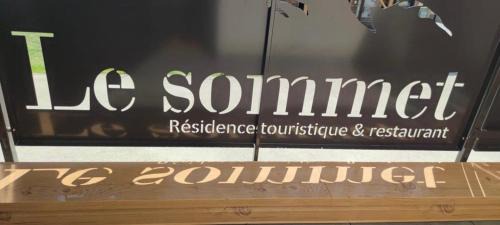 Les Hopitaux-Neufs Apartment | Résidence Le Sommet