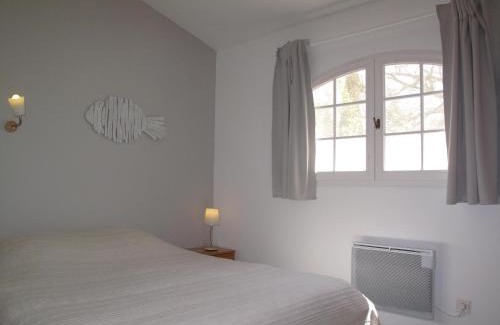 Les Arcs-sur-Argens Apartment | Résidence Miro, gîtes climatisés avec piscine et tennis