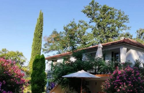 Les Arcs-sur-Argens Apartment | Résidence Miro, gîtes climatisés avec piscine et tennis