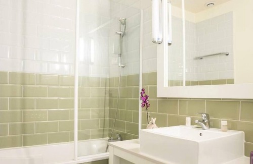 Saint-Martin-de-Re Apartment | Résidence Pierre & Vacances Le Palais des Gouverneurs *** - Apartment 4 people - 1 bedroom - Terrace - Ground floor