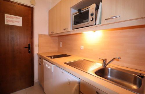 Meribel-Mottaret Apartment | Résidence Plein Soleil - CHARMANT STUDIO LUMINEUX, SKIS AUX PIEDS MAE-7567