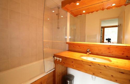 Meribel-Mottaret Apartment | Résidence Plein Soleil - CHARMANT STUDIO LUMINEUX, SKIS AUX PIEDS MAE-7567