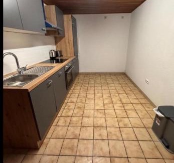 Roesrath Apartment | Rösrath Wohnung mit Küche