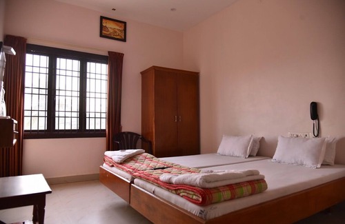 Kuilapalayam Hotel | R.M Guest House
