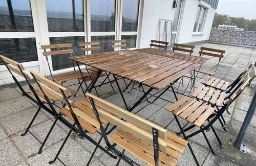 Regensburg Apartment | (R111) Large, modern fitter's apartment/temporary apartment