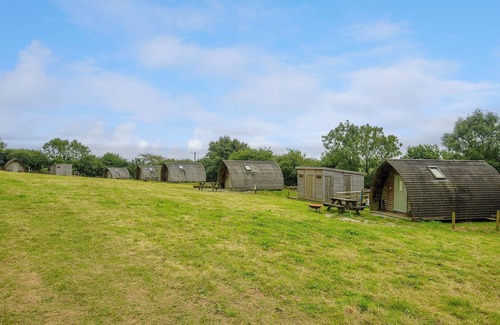 Liskeard Cottage | RABBIT WARREN @ PENBUGLE ORGANIC FARM, pet friendly in Duloe