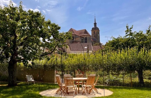 Champsevraine Villa | Racines Bussieroises Villa Avec Piscine à la Campagne