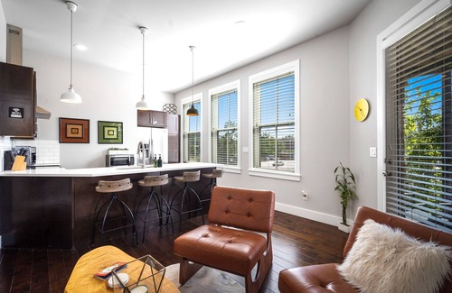 Downtown Condo | Rackensack Inn Summar