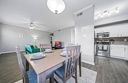 Fossil Creek Apartment | Radiant 2BR 2BA Apartment with Pool and Comfort