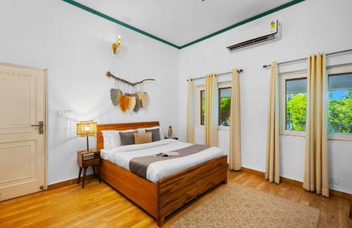 Faridabad House | Raha Farms by ELIVAAS