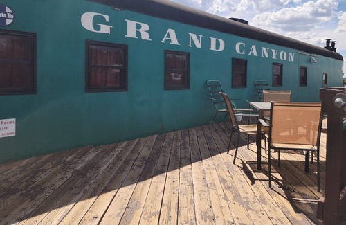 Williams Cabin | Railcar Suite For Two!