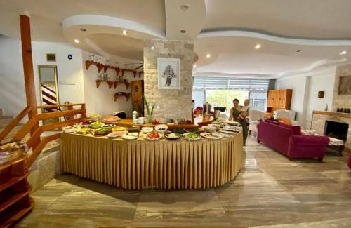 Artikli Hotel | Rain Hotel