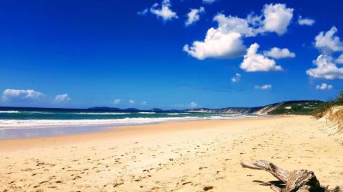 Rainbow Beach Apartment | Rainbow Beach Resort overlooking Pool