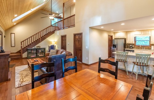 Sylva Cabin | Rainbow Run- Luxury Home in River Community, Fire Pit, Great Fishing!