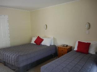 Fox Glacier Hotel | Rainforest Motel