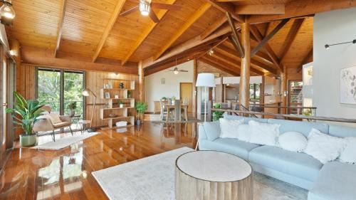 Smithfield House | Rainforest Treehouse Sanctuary - with ocean views