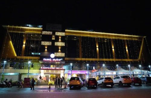 Bengaluru Hotel | Rajathadri Palace Hotel Lake Breeze Suites