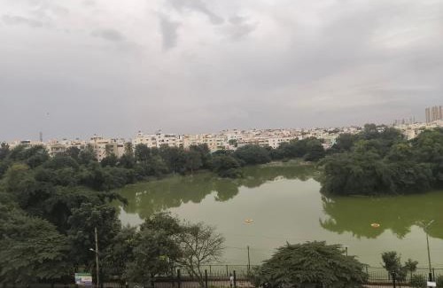 Bengaluru Hotel | Rajathadri Palace Hotel Lake Breeze Suites