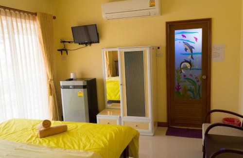 Ko Sichang House | Rak Ban Kerd House