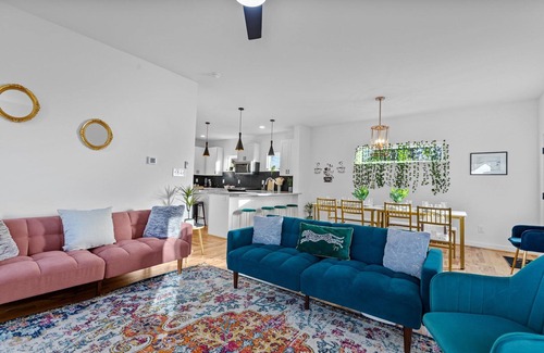 Downtown House | Raleigh's Best Kept Secret! New 4BD/3.5B Sky Deck
