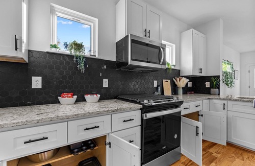 Downtown House | Raleigh's Best Kept Secret! New 4BD/3.5B Sky Deck