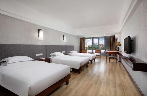 Qionghai Hotel | Ramada Encore by Wyndham Qionghai Downtown