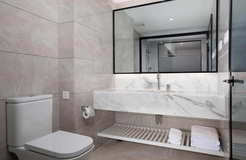 Qionghai Hotel | Ramada Encore by Wyndham Qionghai Downtown