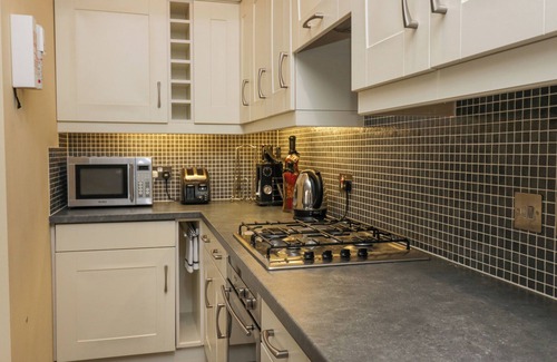 Low Newton Cottage | RAMBLERS LODGE, romantic, with a garden in Bowland Bridge