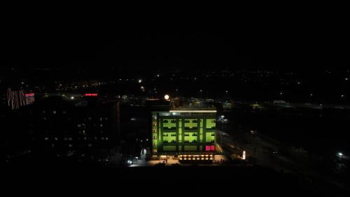 Indore Hotel | Ramee Tarang Hotel Indore