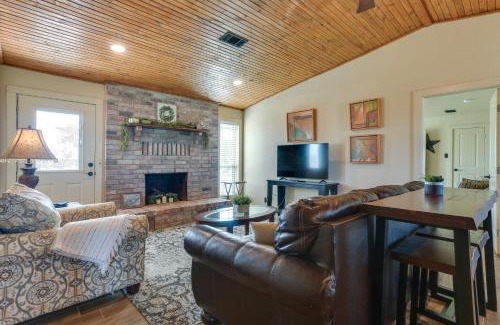 Calera House | Ranch Getaway with Pool and Horse Stall Access!