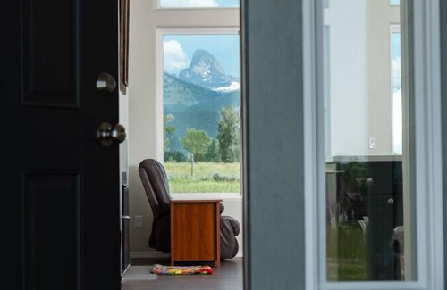 Clawson House | Rancheros Loop Rental With Teton Views