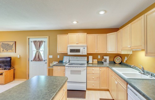Rapid City Cabin | Rapid City Cabin w/Hiking & ATV Trail Access