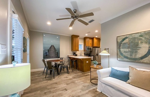 Daphne Cottage | Rare Cottage in Heart of Downtown Daphne!