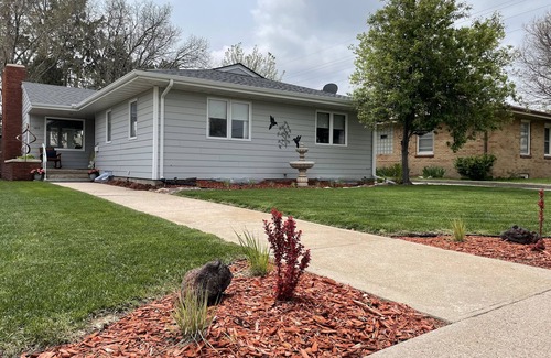 Sidney House | RARE FIND! 4BR, 2BA Home W/Deck/Grill/Fireplaces. Pet Friendly w/fenced in BY