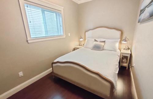 East Side House | Rare Find Exquisitely New Quiet & Safe Skytrain Home