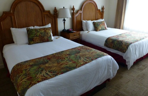 Volcano Hotel | Rare Find! Two Comfy Units, Close to Attractions