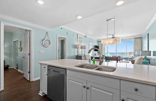 Fort Walton Beach - Destin Condo | Rarely Open, Guest Favorite Leeward Key 604 2/2 Beach Service Great Views