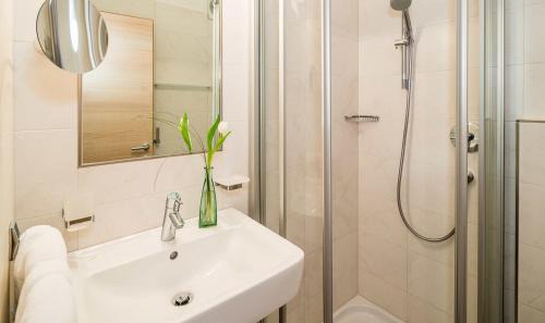 Lagundo Apartment | Rasnerhof Ferienwohnung Meran