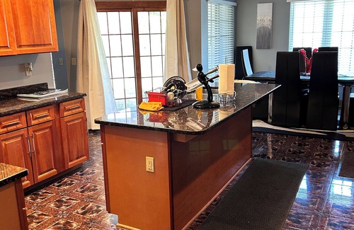 Cleveland House | Rated Top 4 Places to Stay in Cleveland by cleveland.com newspaper!