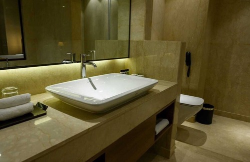Beltola Hotel | RATNAMOULI PALACE