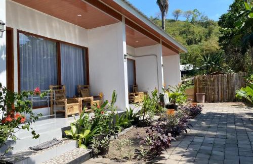 Kuta House | Raya Homestay