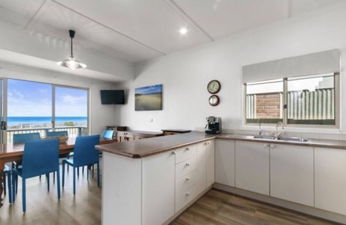 Port Vincent House | Rays Retreat beach front Port Vincent