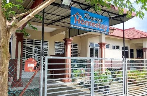 Pasir Puteh House | Razeeya Homestay