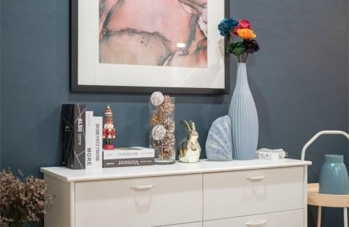 Chom Phon House | RB7 Chatuchak House, Netflix, HighSpeedNet, Metro
