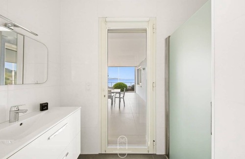 Le Pradet Apartment | RDJ Villa Antoine 3 étoiles Vue Mer La Garonne WiFi/PK
